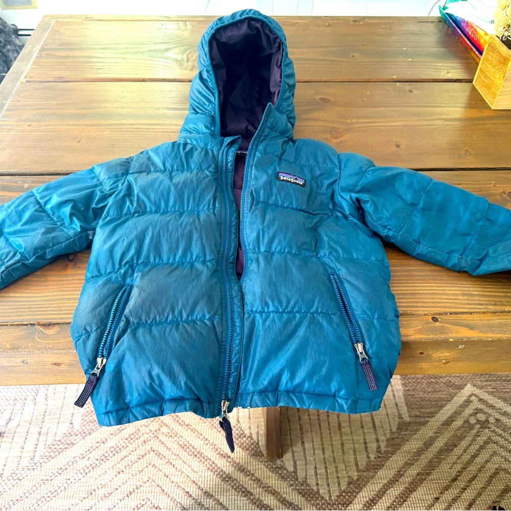 Patagonia Teal Hi Down Loft Sweater Hoodie size 5T